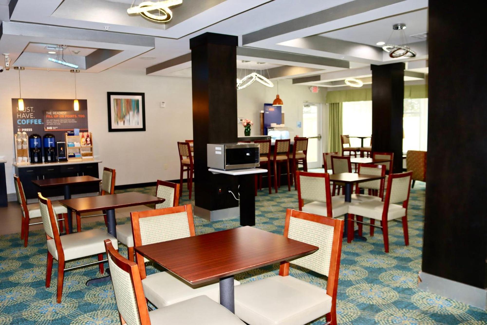 Holiday Inn Express & Suites Houston Northwest-Brookhollow By Ihg Luaran gambar